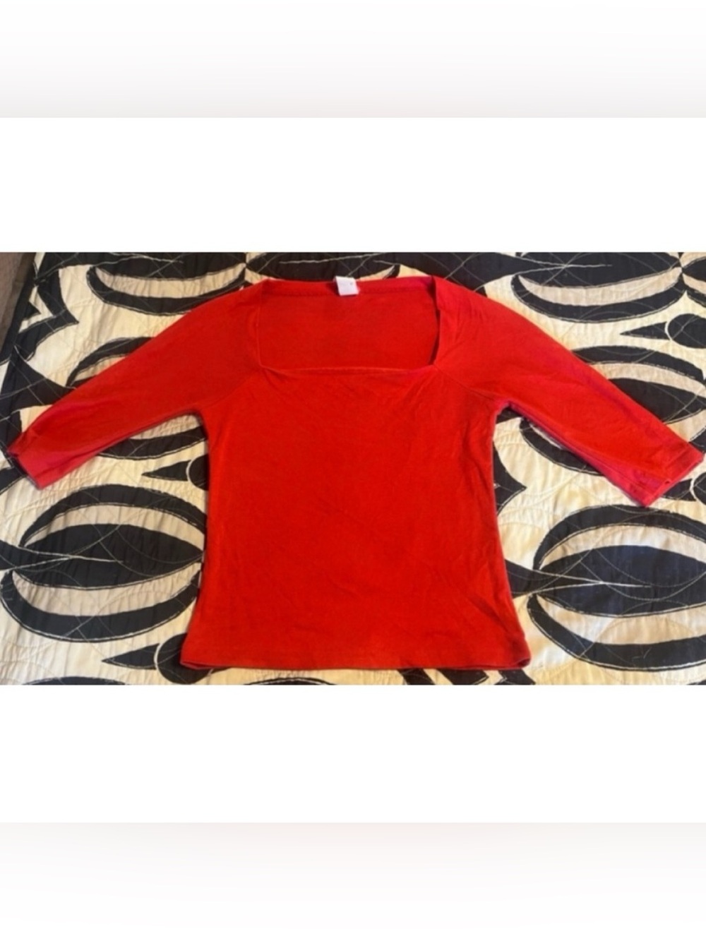 LUX VTG Y2K Square Neck 3/4 Sleeve Top Red 2000s Vintage UO Urban Outfitters